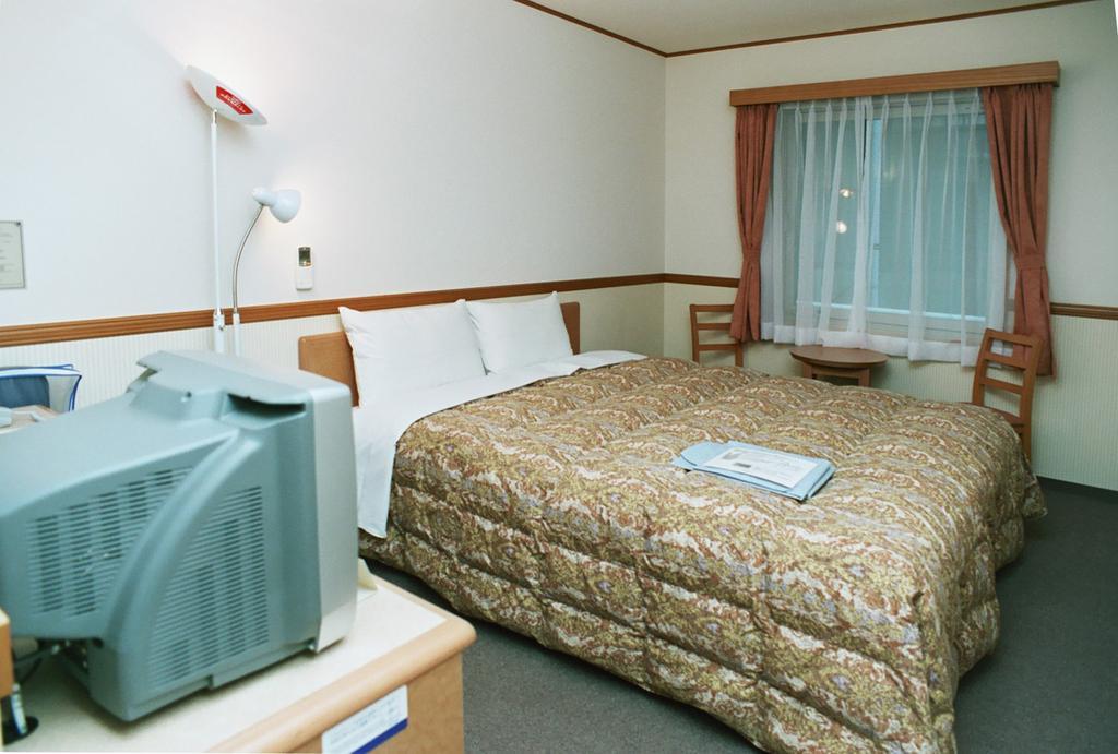 Toyoko Inn Yokohama Minatomirai-Sen Nihon-Odori Ekimae Pokoj fotografie