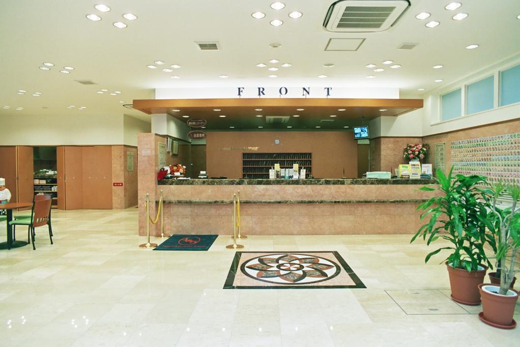 Toyoko Inn Yokohama Minatomirai-Sen Nihon-Odori Ekimae Exteriér fotografie